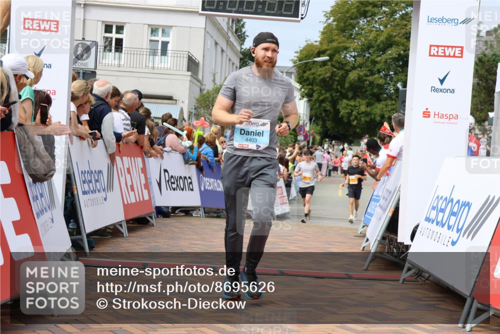 31.08.2025 - 21. Blankeneser Heldenlauf Strokosch-Dieckow http://msf.ph/oto/8695626 31.08.2025 12:25:34 Ziel 5251, 4403 meine-sportfotos.de