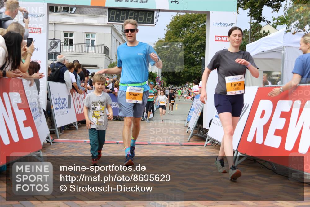 31.08.2025 - 21. Blankeneser Heldenlauf Strokosch-Dieckow http://msf.ph/oto/8695629 31.08.2025 12:30:31 Ziel 5247, 5341, 5357, 5461, 5493, 5085, 4401 meine-sportfotos.de