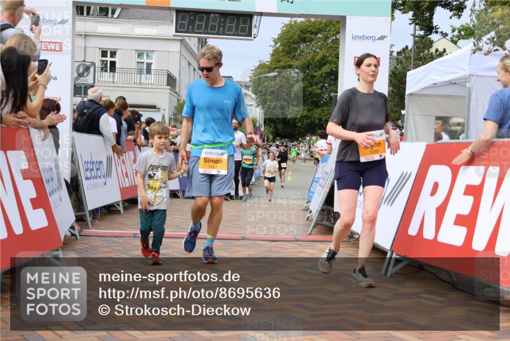 31.08.2025 - 21. Blankeneser Heldenlauf Strokosch-Dieckow http://msf.ph/oto/8695636 31.08.2025 12:30:30 Ziel 5247, 5341, 5439, 5461, 5493, 5085, 4401 meine-sportfotos.de