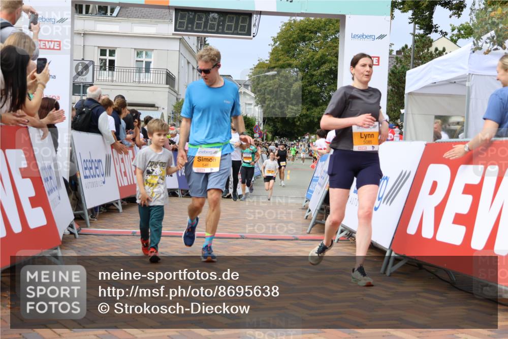 31.08.2025 - 21. Blankeneser Heldenlauf Strokosch-Dieckow http://msf.ph/oto/8695638 31.08.2025 12:30:30 Ziel 5247, 5341, 5439, 5461, 5493, 5085, 4401 meine-sportfotos.de