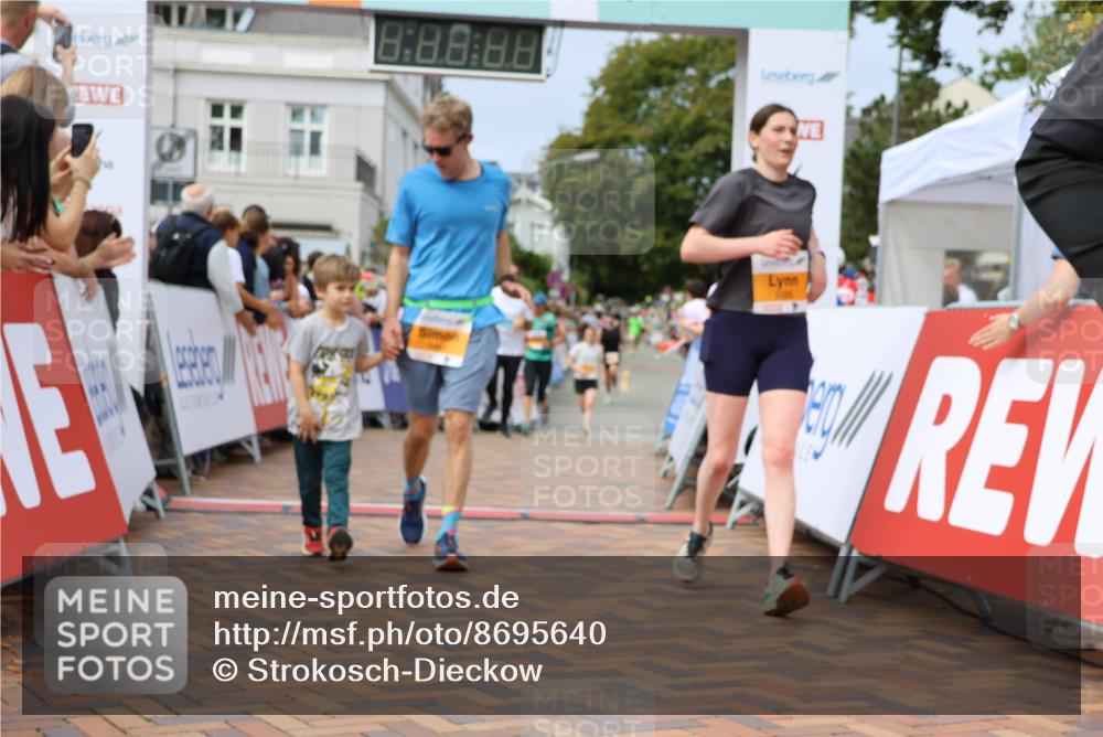 31.08.2025 - 21. Blankeneser Heldenlauf Strokosch-Dieckow http://msf.ph/oto/8695640 31.08.2025 12:30:30 Ziel 5247, 5341, 5439, 5461, 5493, 5085, 4401 meine-sportfotos.de