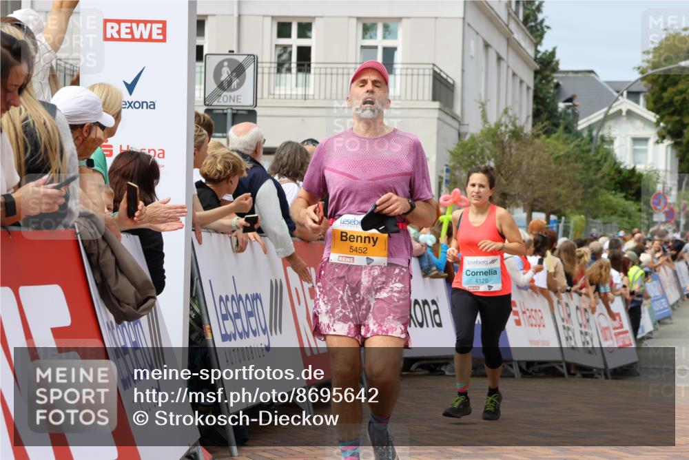31.08.2025 - 21. Blankeneser Heldenlauf Strokosch-Dieckow http://msf.ph/oto/8695642 31.08.2025 12:25:24 Ziel 5319, 5413, 5452, 5733, 5251, 4120, 4385 meine-sportfotos.de