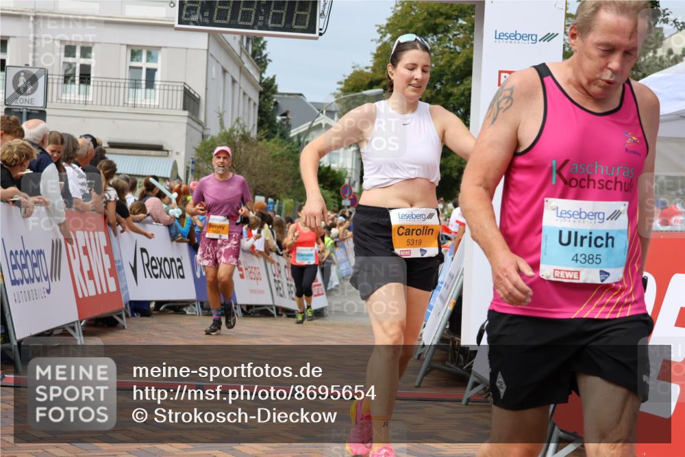 31.08.2025 - 21. Blankeneser Heldenlauf Strokosch-Dieckow http://msf.ph/oto/8695654 31.08.2025 12:25:22 Ziel 5319, 5413, 5452, 5733, 4120, 4385 meine-sportfotos.de