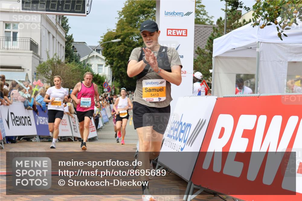 31.08.2025 - 21. Blankeneser Heldenlauf Strokosch-Dieckow http://msf.ph/oto/8695689 31.08.2025 12:25:17 Ziel 5319, 5413, 5733, 4431, 4385 meine-sportfotos.de