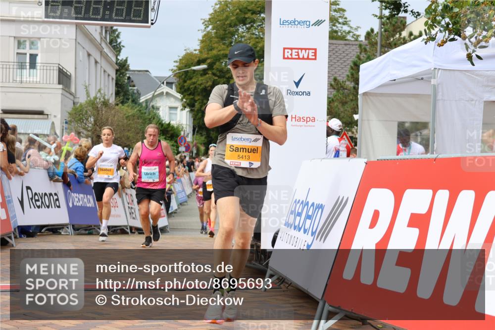 31.08.2025 - 21. Blankeneser Heldenlauf Strokosch-Dieckow http://msf.ph/oto/8695693 31.08.2025 12:25:17 Ziel 5319, 5413, 5733, 4431, 4385 meine-sportfotos.de