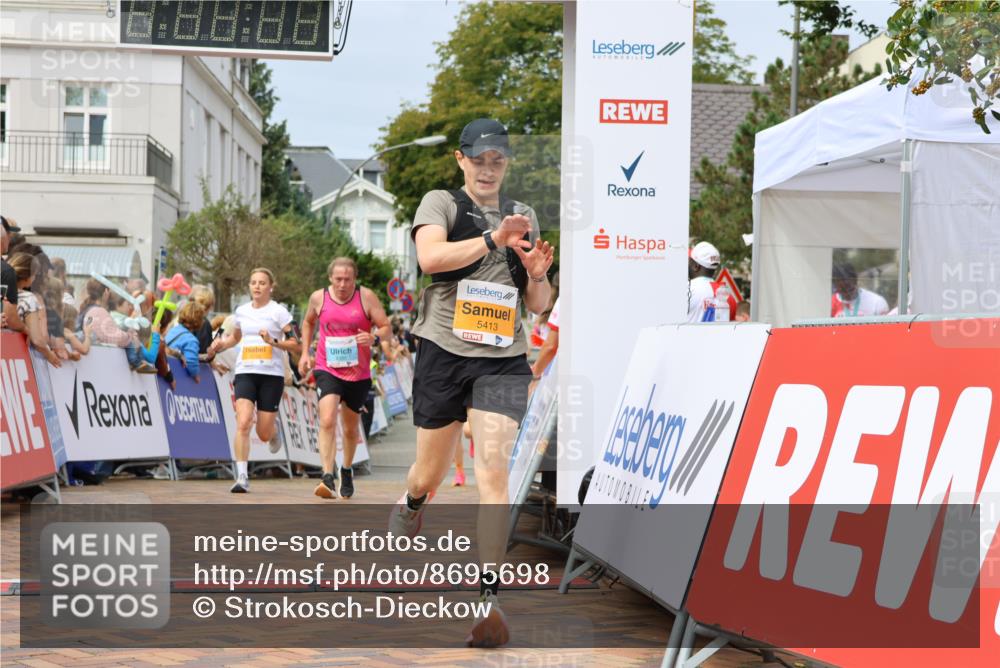 31.08.2025 - 21. Blankeneser Heldenlauf Strokosch-Dieckow http://msf.ph/oto/8695698 31.08.2025 12:25:17 Ziel 5319, 5413, 5733, 4431, 4385 meine-sportfotos.de