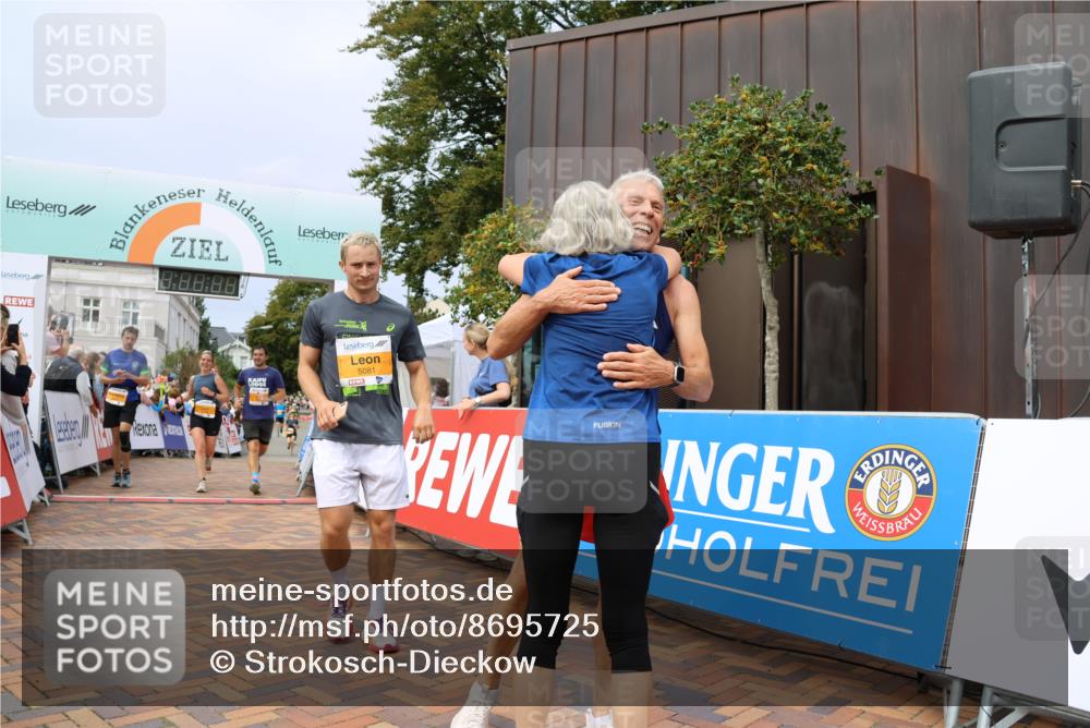 31.08.2025 - 21. Blankeneser Heldenlauf Strokosch-Dieckow http://msf.ph/oto/8695725 31.08.2025 12:30:01 Ziel 5081, 5094, 5800, 5799, 5776, 4250, 4165 meine-sportfotos.de