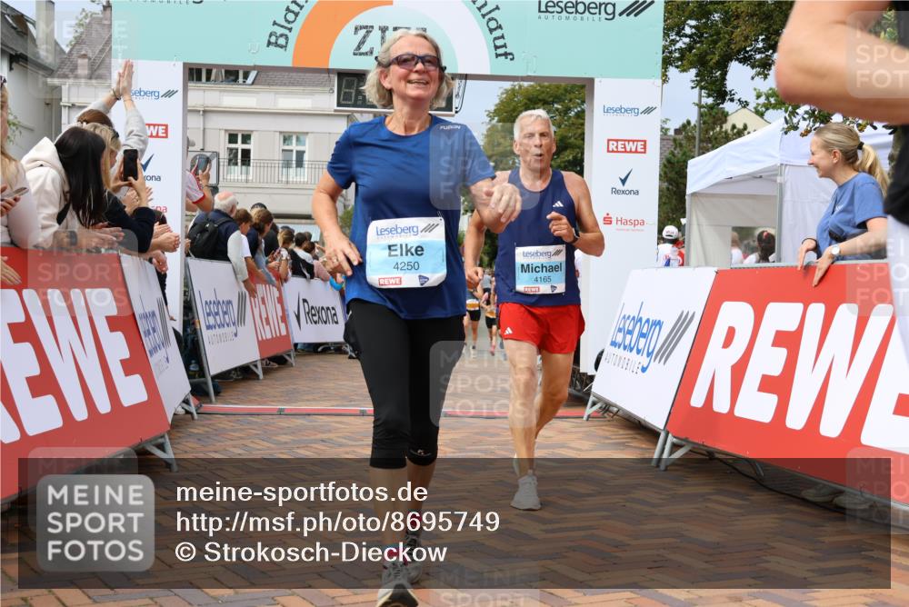 31.08.2025 - 21. Blankeneser Heldenlauf Strokosch-Dieckow http://msf.ph/oto/8695749 31.08.2025 12:29:57 Ziel 5081, 5800, 5799, 5776, 4229, 4250, 4165 meine-sportfotos.de