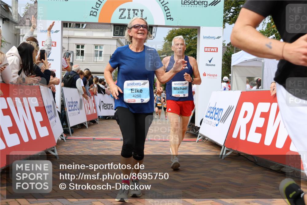 31.08.2025 - 21. Blankeneser Heldenlauf Strokosch-Dieckow http://msf.ph/oto/8695750 31.08.2025 12:29:57 Ziel 5081, 5800, 5799, 5776, 4229, 4250, 4165 meine-sportfotos.de
