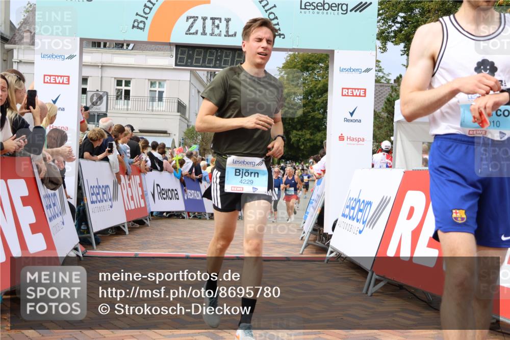31.08.2025 - 21. Blankeneser Heldenlauf Strokosch-Dieckow http://msf.ph/oto/8695780 31.08.2025 12:29:51 Ziel 5786, 5776, 4229, 4010, 4250, 4165 meine-sportfotos.de