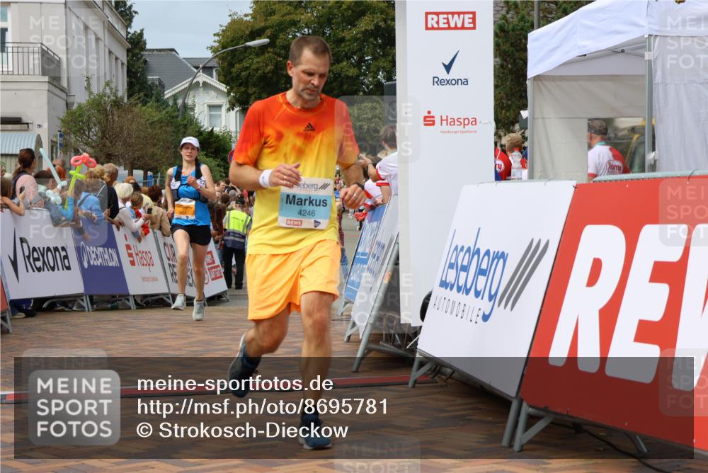 31.08.2025 - 21. Blankeneser Heldenlauf Strokosch-Dieckow http://msf.ph/oto/8695781 31.08.2025 12:24:44 Ziel 5526, 5429, 5424, 4246 meine-sportfotos.de