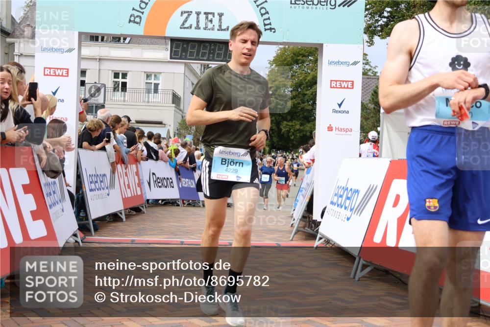 31.08.2025 - 21. Blankeneser Heldenlauf Strokosch-Dieckow http://msf.ph/oto/8695782 31.08.2025 12:29:51 Ziel 5786, 5776, 4229, 4010, 4250, 4165 meine-sportfotos.de