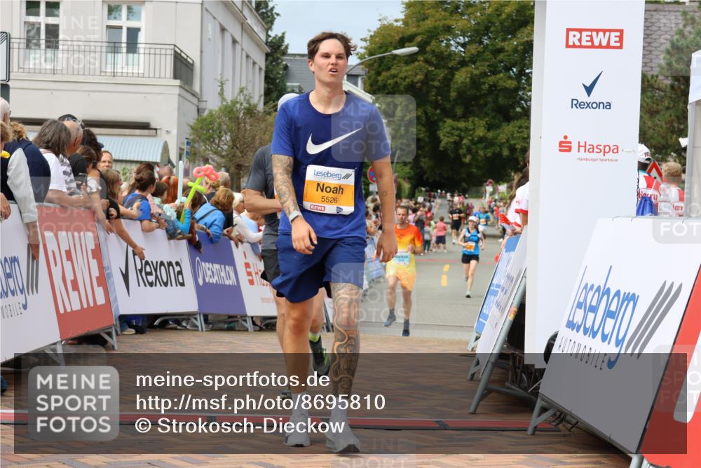 31.08.2025 - 21. Blankeneser Heldenlauf Strokosch-Dieckow http://msf.ph/oto/8695810 31.08.2025 12:24:39 Ziel 5526, 5429, 5456, 4246 meine-sportfotos.de