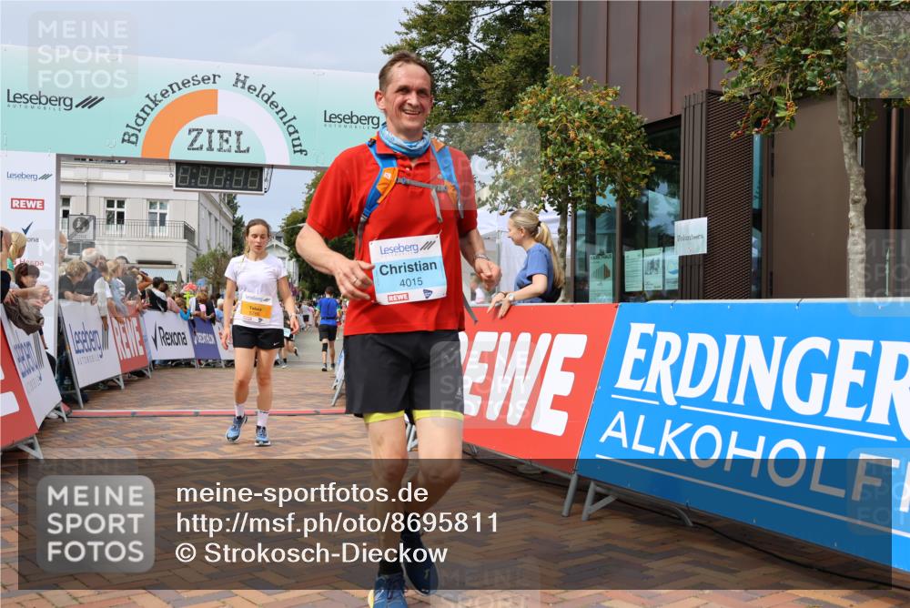 31.08.2025 - 21. Blankeneser Heldenlauf Strokosch-Dieckow http://msf.ph/oto/8695811 31.08.2025 12:29:45 Ziel 5280, 5786, 4015, 4229, 4010 meine-sportfotos.de