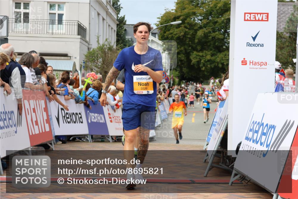31.08.2025 - 21. Blankeneser Heldenlauf Strokosch-Dieckow http://msf.ph/oto/8695821 31.08.2025 12:24:39 Ziel 5526, 5429, 5456, 4246 meine-sportfotos.de
