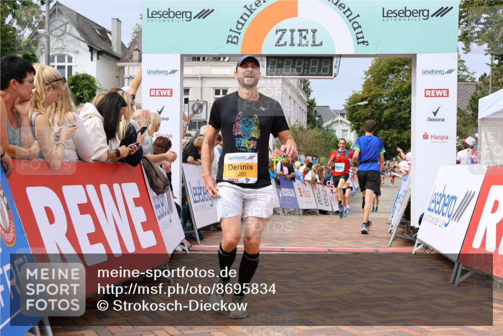 31.08.2025 - 21. Blankeneser Heldenlauf Strokosch-Dieckow http://msf.ph/oto/8695834 31.08.2025 12:29:40 Ziel 5585, 5280, 5786, 4015 meine-sportfotos.de
