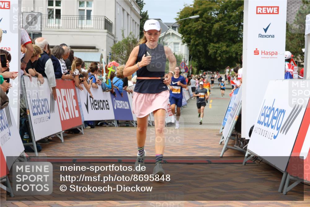 31.08.2025 - 21. Blankeneser Heldenlauf Strokosch-Dieckow http://msf.ph/oto/8695848 31.08.2025 12:24:34 Ziel 5526, 5456, 4235 meine-sportfotos.de