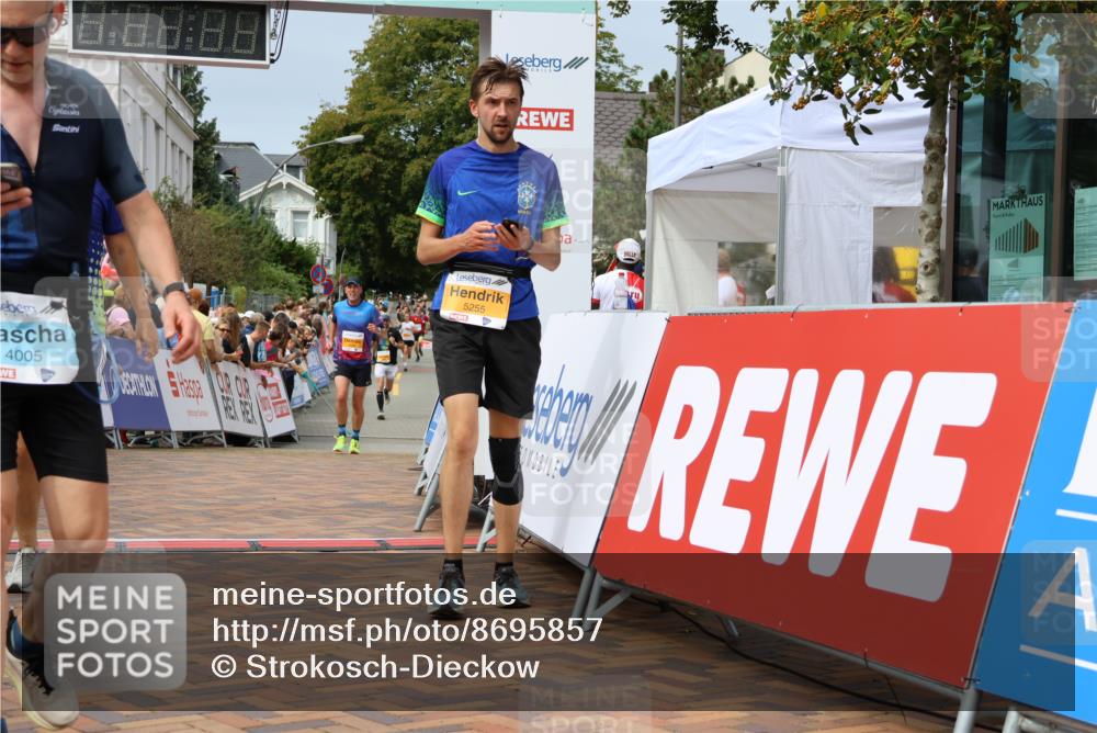 31.08.2025 - 21. Blankeneser Heldenlauf Strokosch-Dieckow http://msf.ph/oto/8695857 31.08.2025 12:29:30 Ziel 5585, 5671, 5774, 5582, 5255, 4005 meine-sportfotos.de
