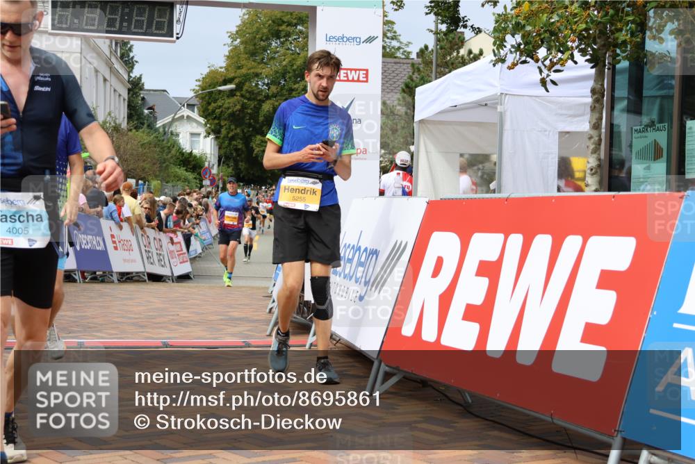 31.08.2025 - 21. Blankeneser Heldenlauf Strokosch-Dieckow http://msf.ph/oto/8695861 31.08.2025 12:29:30 Ziel 5585, 5671, 5774, 5582, 5255, 4005 meine-sportfotos.de