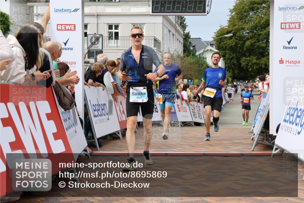 31.08.2025 - 21. Blankeneser Heldenlauf Strokosch-Dieckow http://msf.ph/oto/8695869 31.08.2025 12:29:28 Ziel 5149, 5671, 5774, 5582, 5255, 4005 meine-sportfotos.de