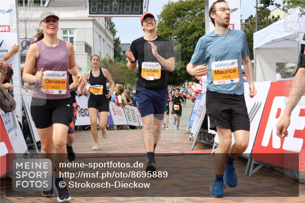 31.08.2025 - 21. Blankeneser Heldenlauf Strokosch-Dieckow http://msf.ph/oto/8695889 31.08.2025 12:29:20 Ziel 5148, 5149, 5460, 5633, 5632, 5478, 5774, 5582, 4206, 4182 meine-sportfotos.de