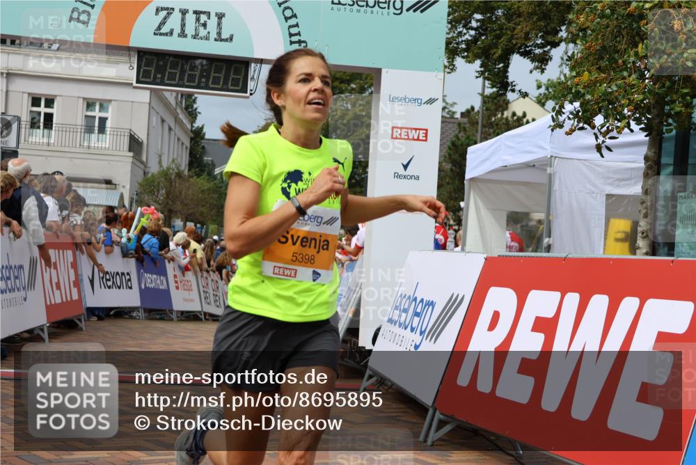 31.08.2025 - 21. Blankeneser Heldenlauf Strokosch-Dieckow http://msf.ph/oto/8695895 31.08.2025 12:24:19 Ziel 5398, 5773 meine-sportfotos.de