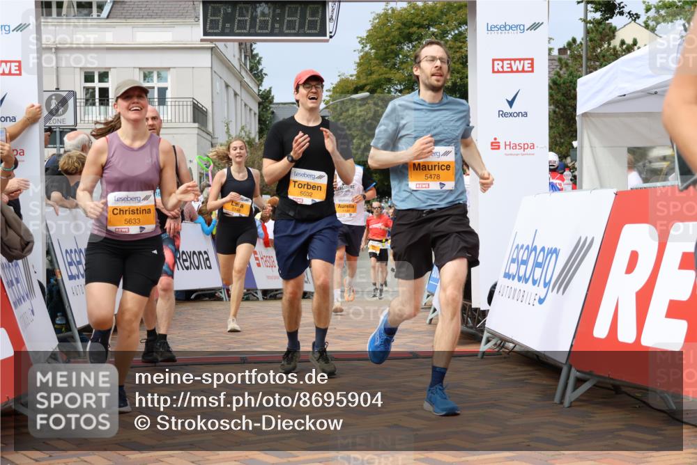 31.08.2025 - 21. Blankeneser Heldenlauf Strokosch-Dieckow http://msf.ph/oto/8695904 31.08.2025 12:29:19 Ziel 5148, 5149, 5460, 5633, 5632, 5478, 5774, 5582, 4206, 4182 meine-sportfotos.de