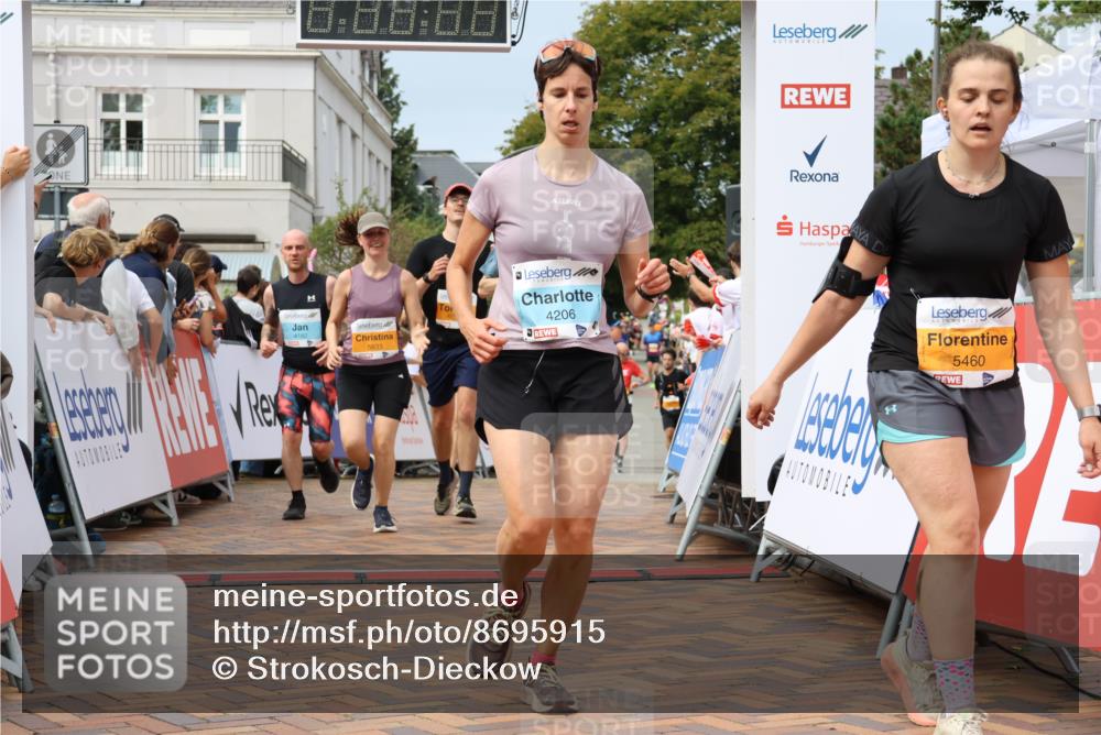 31.08.2025 - 21. Blankeneser Heldenlauf Strokosch-Dieckow http://msf.ph/oto/8695915 31.08.2025 12:29:18 Ziel 5148, 5149, 5460, 5633, 5632, 5478, 4106, 4206, 4182 meine-sportfotos.de