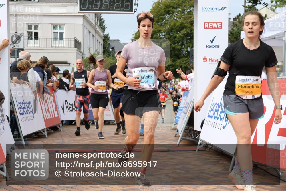 31.08.2025 - 21. Blankeneser Heldenlauf Strokosch-Dieckow http://msf.ph/oto/8695917 31.08.2025 12:29:18 Ziel 5148, 5149, 5460, 5633, 5632, 5478, 4106, 4206, 4182 meine-sportfotos.de
