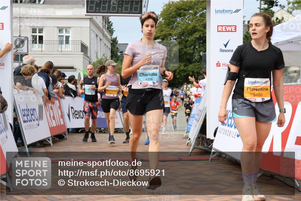 31.08.2025 - 21. Blankeneser Heldenlauf Strokosch-Dieckow http://msf.ph/oto/8695921 31.08.2025 12:29:17 Ziel 5148, 5149, 5460, 5633, 5632, 5478, 4106, 4206, 4182 meine-sportfotos.de