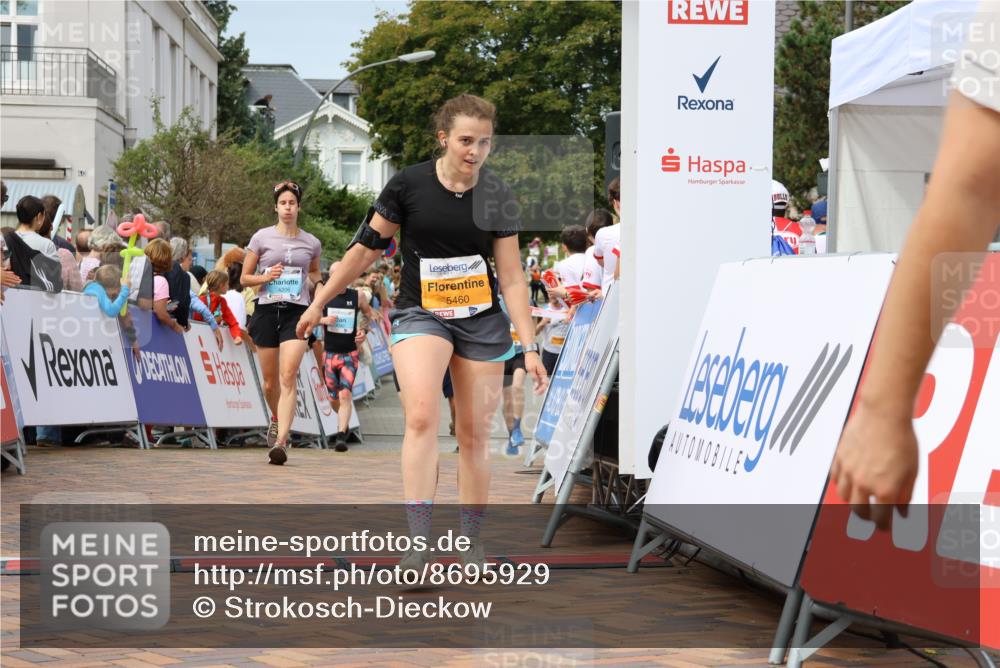 31.08.2025 - 21. Blankeneser Heldenlauf Strokosch-Dieckow http://msf.ph/oto/8695929 31.08.2025 12:29:14 Ziel 5238, 5460, 5633, 5632, 5478, 4106, 4206, 4182 meine-sportfotos.de