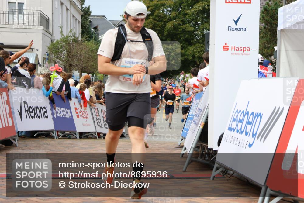 31.08.2025 - 21. Blankeneser Heldenlauf Strokosch-Dieckow http://msf.ph/oto/8695936 31.08.2025 12:29:12 Ziel 5238, 5460, 4106, 4206 meine-sportfotos.de