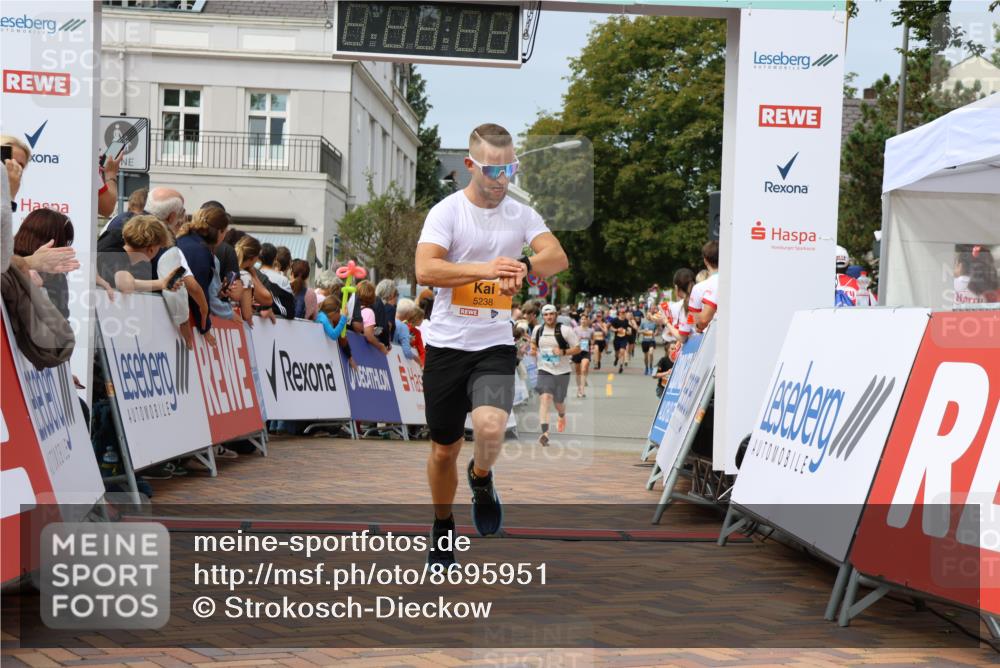 31.08.2025 - 21. Blankeneser Heldenlauf Strokosch-Dieckow http://msf.ph/oto/8695951 31.08.2025 12:29:07 Ziel 5238, 4106 meine-sportfotos.de