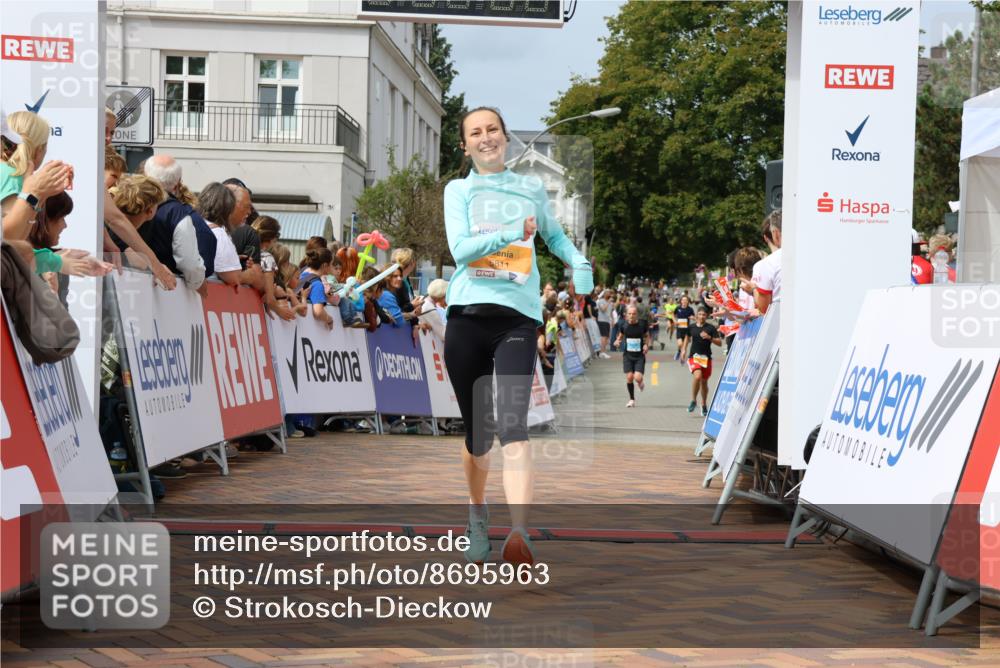 31.08.2025 - 21. Blankeneser Heldenlauf Strokosch-Dieckow http://msf.ph/oto/8695963 31.08.2025 12:24:02 Ziel 5811, 5242 meine-sportfotos.de