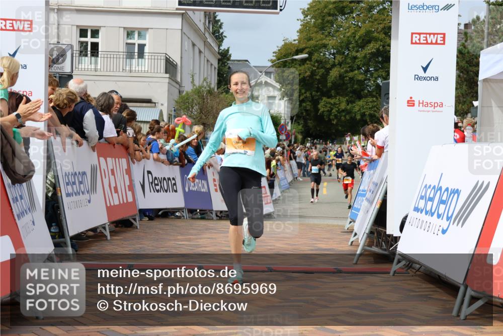 31.08.2025 - 21. Blankeneser Heldenlauf Strokosch-Dieckow http://msf.ph/oto/8695969 31.08.2025 12:24:01 Ziel 5811, 5242 meine-sportfotos.de