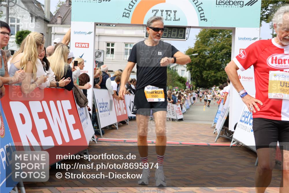 31.08.2025 - 21. Blankeneser Heldenlauf Strokosch-Dieckow http://msf.ph/oto/8695974 31.08.2025 12:28:58 Ziel 5627, 5560 meine-sportfotos.de