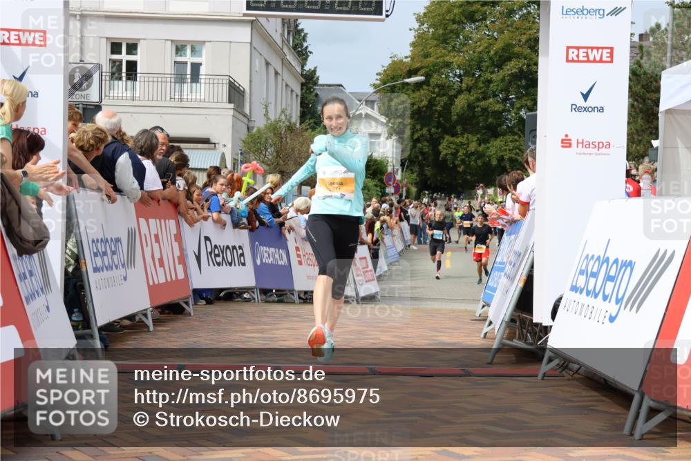 31.08.2025 - 21. Blankeneser Heldenlauf Strokosch-Dieckow http://msf.ph/oto/8695975 31.08.2025 12:24:01 Ziel 5811, 5242 meine-sportfotos.de