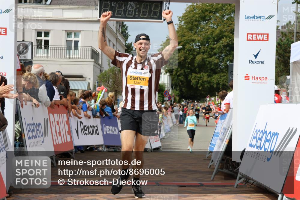 31.08.2025 - 21. Blankeneser Heldenlauf Strokosch-Dieckow http://msf.ph/oto/8696005 31.08.2025 12:23:56 Ziel 5242 meine-sportfotos.de
