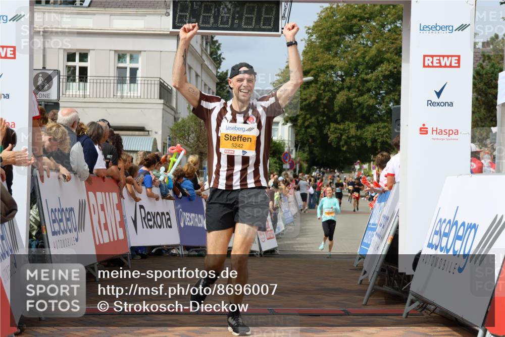 31.08.2025 - 21. Blankeneser Heldenlauf Strokosch-Dieckow http://msf.ph/oto/8696007 31.08.2025 12:23:56 Ziel 5242 meine-sportfotos.de