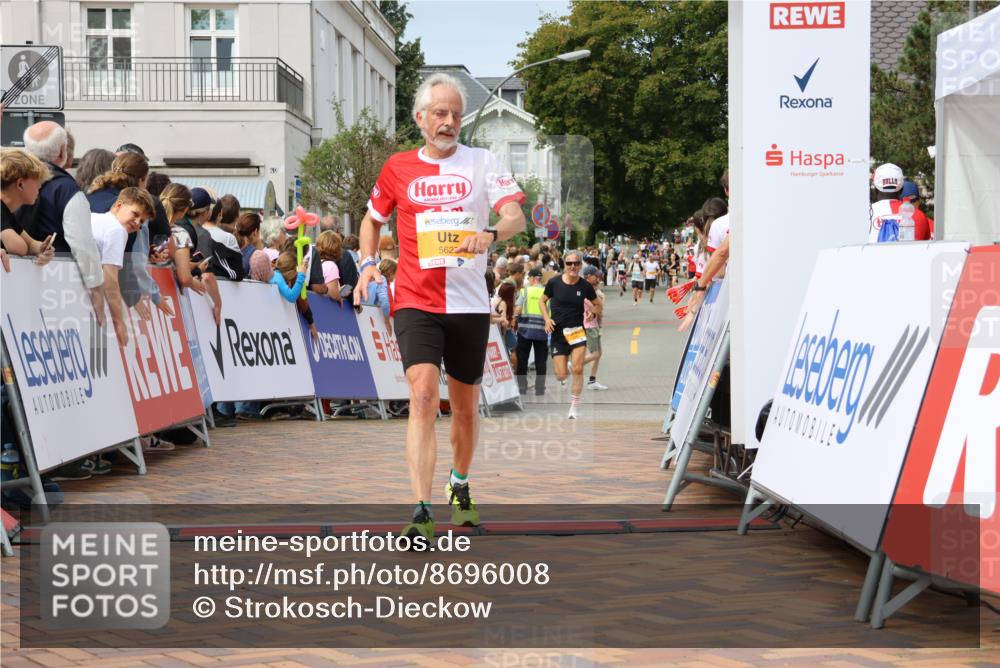 31.08.2025 - 21. Blankeneser Heldenlauf Strokosch-Dieckow http://msf.ph/oto/8696008 31.08.2025 12:28:52 Ziel 5389, 5509, 5794, 5189, 5658, 5627, 5560 meine-sportfotos.de