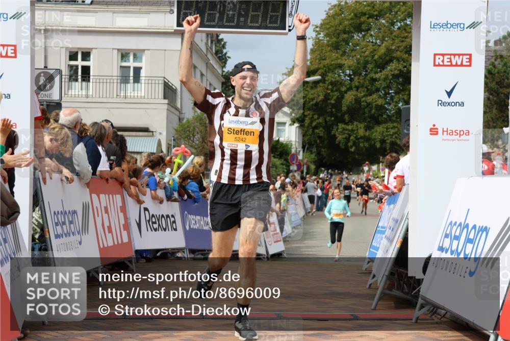 31.08.2025 - 21. Blankeneser Heldenlauf Strokosch-Dieckow http://msf.ph/oto/8696009 31.08.2025 12:23:56 Ziel 5242 meine-sportfotos.de