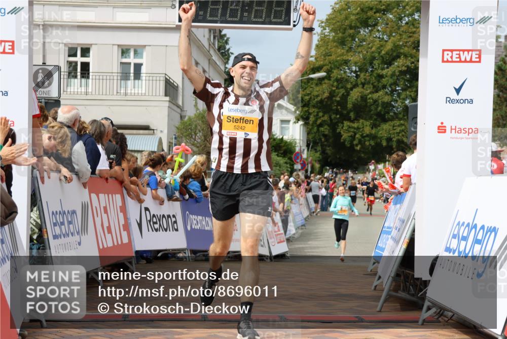 31.08.2025 - 21. Blankeneser Heldenlauf Strokosch-Dieckow http://msf.ph/oto/8696011 31.08.2025 12:23:56 Ziel 5242 meine-sportfotos.de