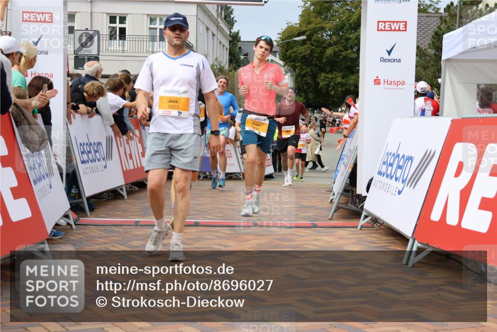 31.08.2025 - 21. Blankeneser Heldenlauf Strokosch-Dieckow http://msf.ph/oto/8696027 31.08.2025 12:28:45 Ziel 5468, 5389, 5509, 5352, 5292, 5794, 5823, 5189, 5658, 5499 meine-sportfotos.de