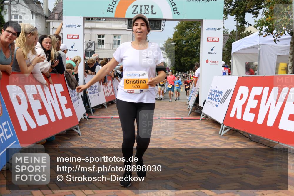 31.08.2025 - 21. Blankeneser Heldenlauf Strokosch-Dieckow http://msf.ph/oto/8696030 31.08.2025 12:28:42 Ziel 5468, 5389, 5352, 5292, 5794, 5823, 5189, 5658, 5499 meine-sportfotos.de