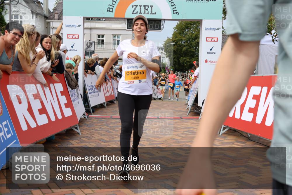 31.08.2025 - 21. Blankeneser Heldenlauf Strokosch-Dieckow http://msf.ph/oto/8696036 31.08.2025 12:28:41 Ziel 5468, 5352, 5292, 5794, 5823, 5189, 5499 meine-sportfotos.de