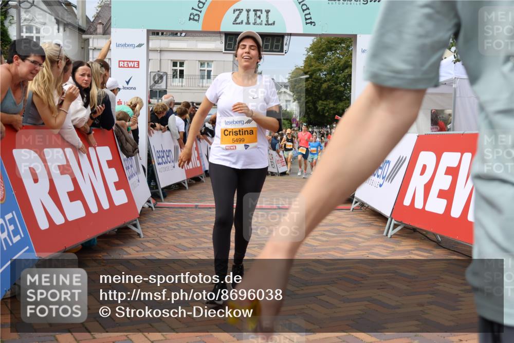 31.08.2025 - 21. Blankeneser Heldenlauf Strokosch-Dieckow http://msf.ph/oto/8696038 31.08.2025 12:28:41 Ziel 5468, 5352, 5292, 5794, 5823, 5189, 5499 meine-sportfotos.de