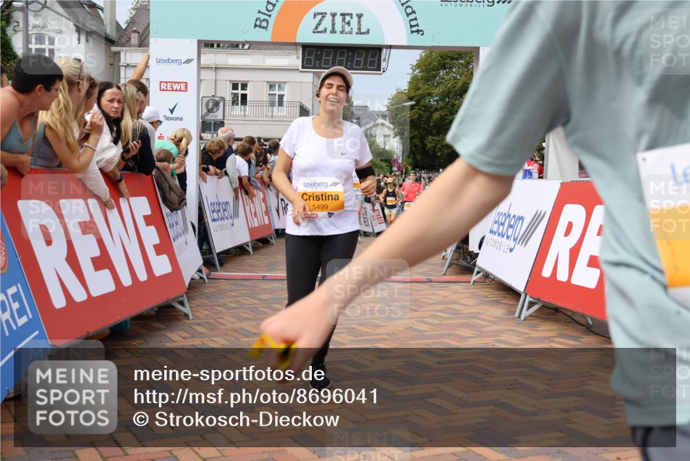 31.08.2025 - 21. Blankeneser Heldenlauf Strokosch-Dieckow http://msf.ph/oto/8696041 31.08.2025 12:28:41 Ziel 5468, 5352, 5292, 5794, 5823, 5189, 5499 meine-sportfotos.de