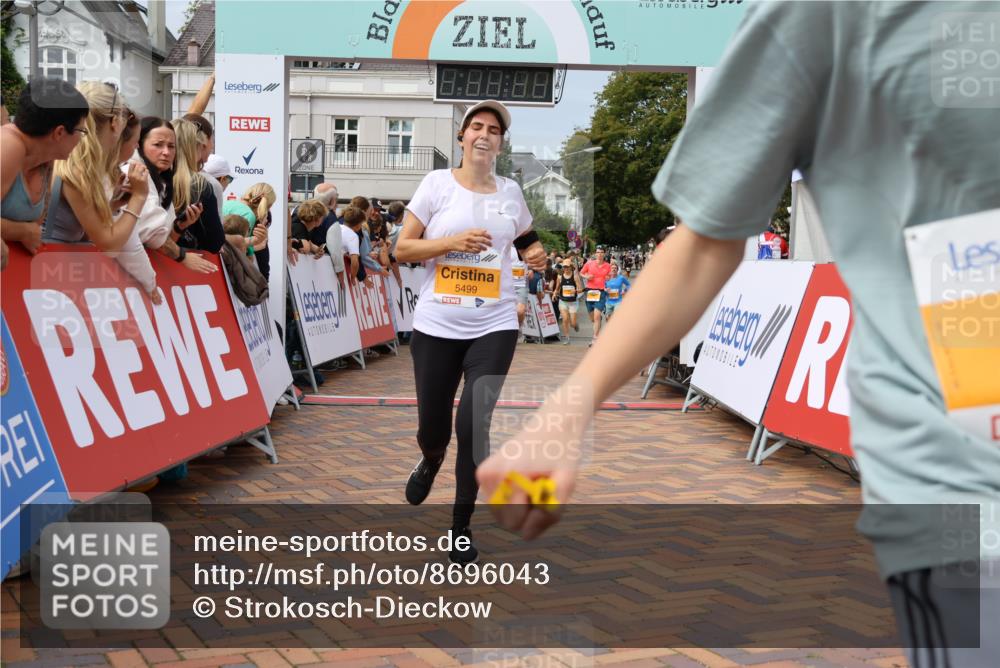 31.08.2025 - 21. Blankeneser Heldenlauf Strokosch-Dieckow http://msf.ph/oto/8696043 31.08.2025 12:28:41 Ziel 5468, 5352, 5292, 5794, 5823, 5189, 5499 meine-sportfotos.de