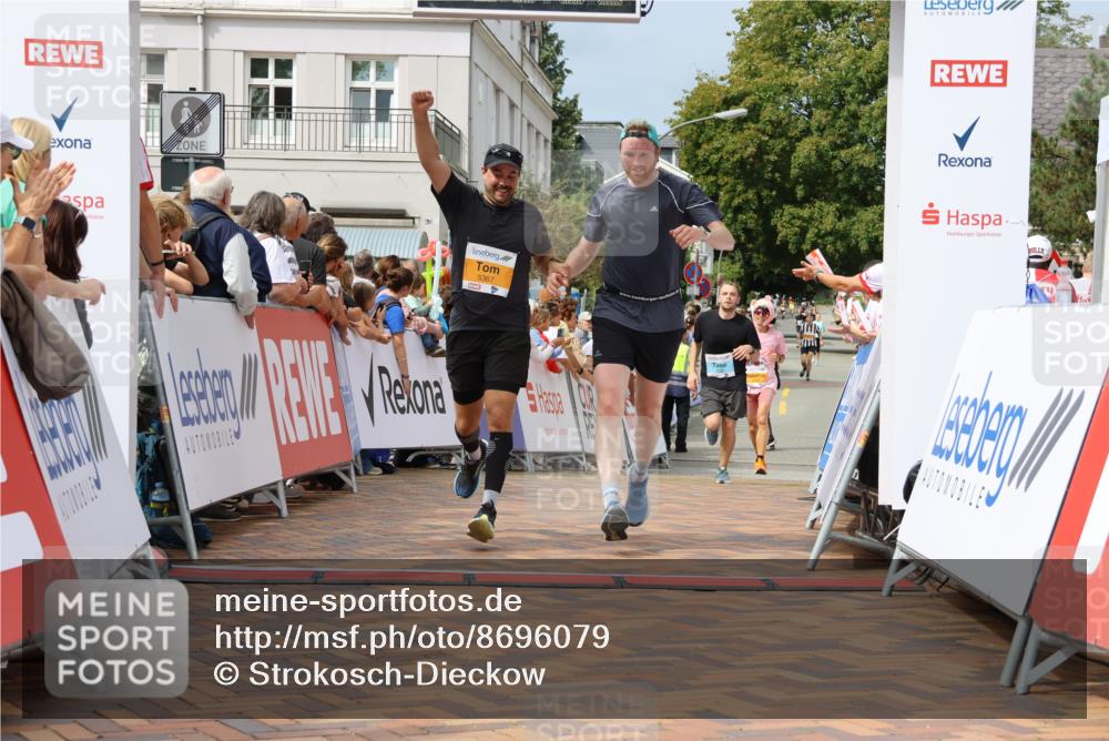 31.08.2025 - 21. Blankeneser Heldenlauf Strokosch-Dieckow http://msf.ph/oto/8696079 31.08.2025 12:23:42 Ziel 5367, 5366, 5178, 5420, 4097 meine-sportfotos.de