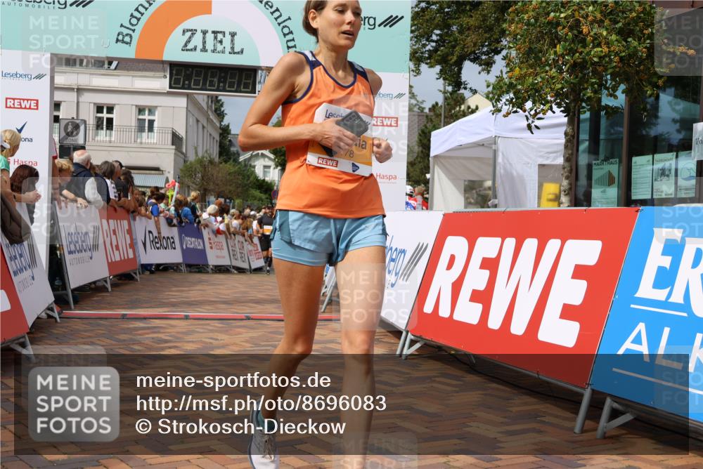 31.08.2025 - 21. Blankeneser Heldenlauf Strokosch-Dieckow http://msf.ph/oto/8696083 31.08.2025 12:23:39 Ziel 5367, 5366, 5178, 4006, 4016 meine-sportfotos.de